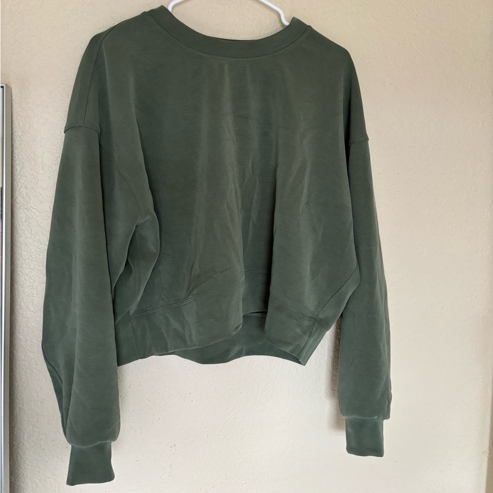 Lululemon cropped sweatshirt